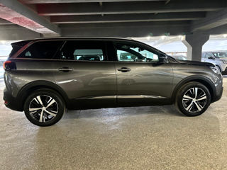 Peugeot 5008 foto 2