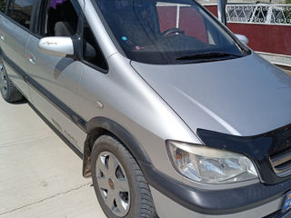 Opel Zafira foto 5