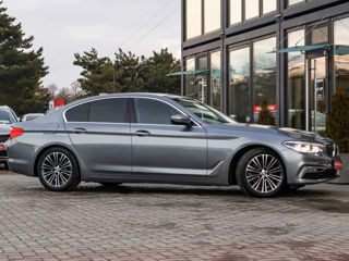 BMW 5 Series foto 3