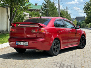 Mitsubishi Lancer foto 5