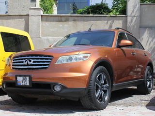 Infiniti FX foto 2