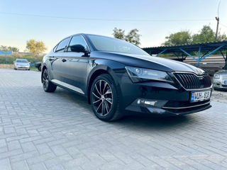 Skoda Superb foto 3