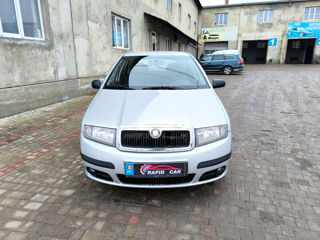 Skoda Fabia foto 2