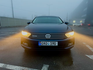 Volkswagen Passat foto 2