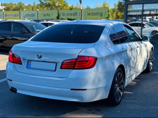 BMW 5 Series foto 5