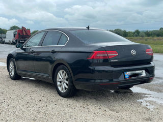 Volkswagen Passat foto 3