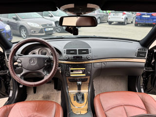 Mercedes E-Class foto 8