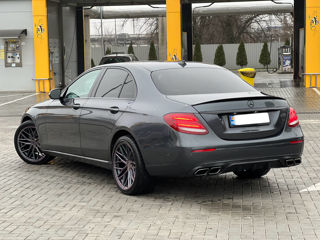 Mercedes E-Class foto 6