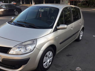 Renault Scenic foto 1