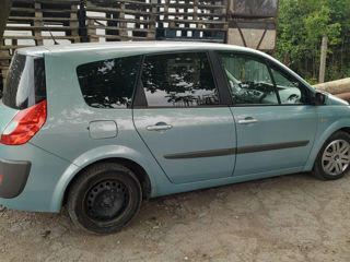 Renault Grand Scenic foto 9