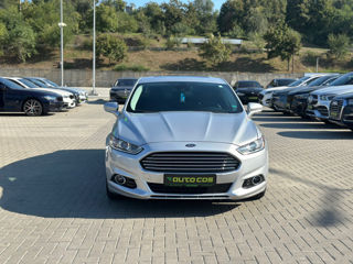 Ford Fusion foto 2