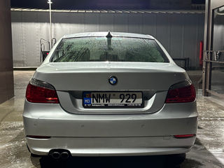 BMW 5 Series foto 4