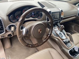 Porsche Cayenne foto 8