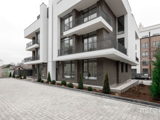 Apartament cu 3 camere, 300 m², Poșta Veche, Chișinău foto 1