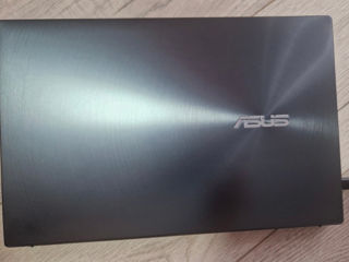Asus ZenBook UX425E