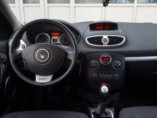 Renault Clio foto 4