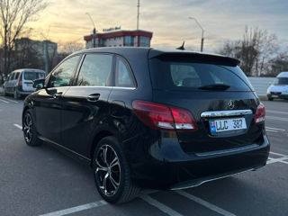 Mercedes B-Class foto 3