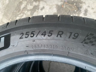 255/45 R19 foto 7