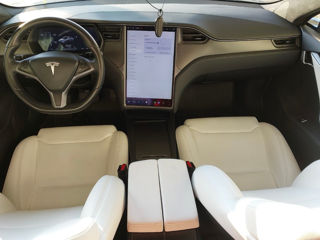 Tesla Model S foto 5