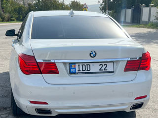 BMW 7 Series foto 3