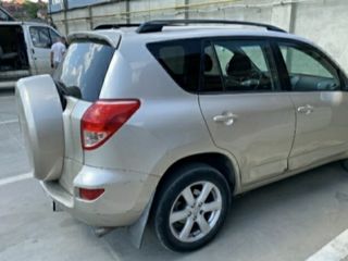 Toyota Rav 4 foto 3