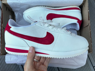 Nike Cortez Vintage Valentines Women's