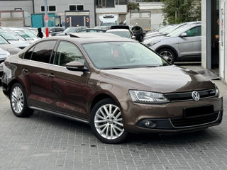 Volkswagen Jetta foto 5