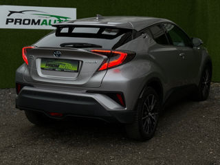 Toyota C-HR foto 12