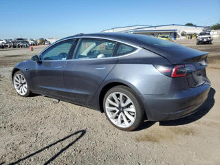 Tesla Model 3 foto 6