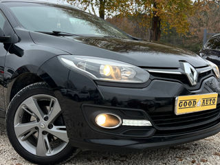 Renault Megane foto 2