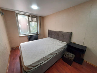 Apartament cu 2 camere, 47 m², Buiucani, Chișinău foto 2