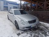 Mercedes E Class foto 2