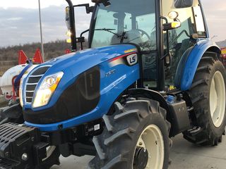 Tractor LS XP101 cu cabina, 101 CP, motor Iveco Tier IV, tractiune 4x4 foto 4