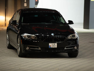 BMW 5 Series foto 6