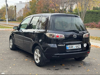 Mazda 2 foto 3