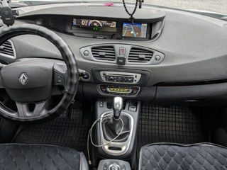 Renault Grand Scenic foto 3