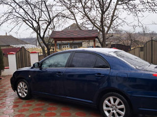 Toyota Avensis foto 7