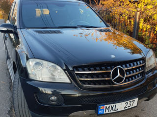 Mercedes M-Class foto 2