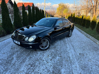 Mercedes E-Class foto 4