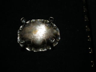 Продам серебро-старая серебряная икорница-пепельница-мыльница-вареньеца- 800 проба- недорого foto 3