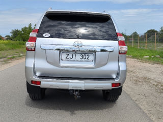 Toyota Land Cruiser Prado foto 10