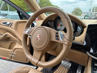 Porsche Cayenne foto 14