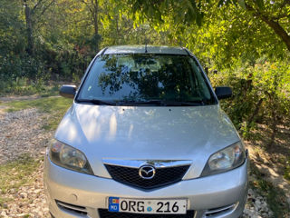 Mazda 2 foto 2