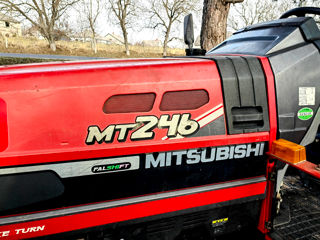 Mitsubishi MT 25 foto 8