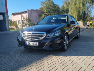 Mercedes E-Class foto 1