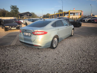 Ford Fusion foto 4