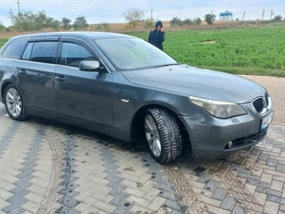 BMW 5 Series foto 5