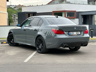 BMW 5 Series foto 5