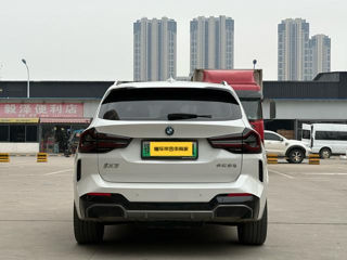 BMW iX3 фото 6
