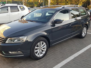 Volkswagen Passat foto 3